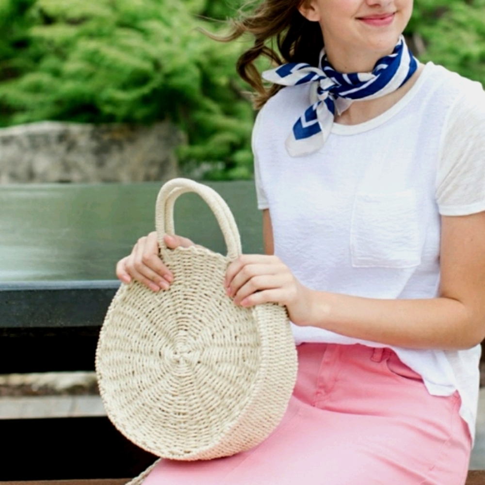 Round Woven Straw Summer Purse